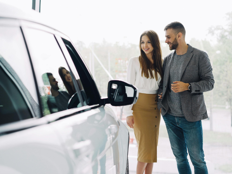 Neuwagenübergabe durch Movacar